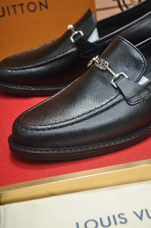 Picture of Louis Vuitton Shoes _SKULVsz38-45mnf056414340